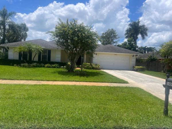 Sugar Pond Manor, 1600 Firethorn Dr, Wellington, Florida 33414, image 2