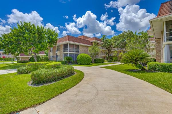 Tamberlane, 5510 Tamberlane Cir #142, Palm Beach Gardens, Florida 33418, image 1