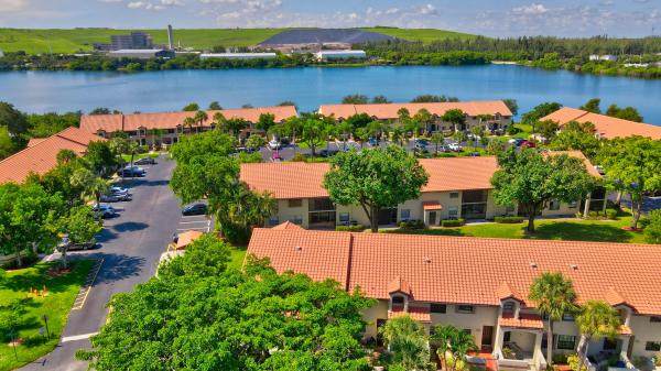 Embassy Square, 2601 Congressional Way, Deerfield Beach, Florida 33442, image 3