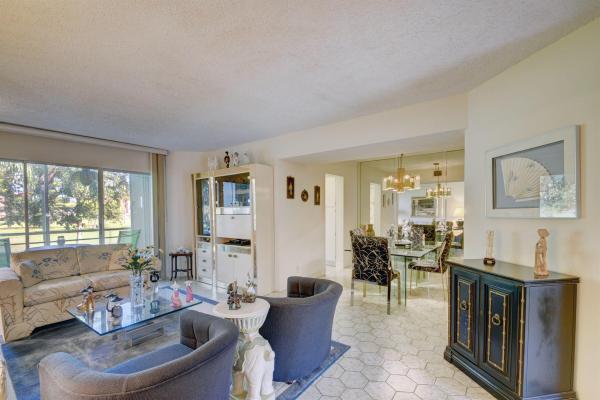Kendall At Poinciana Place, 3810 Via Poinciana #203, Lake Worth Beach, Florida 33467, image 1