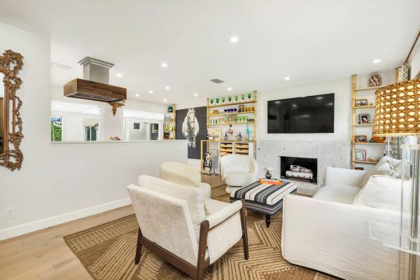 Lake Forest Park, 252 Forest Hill Blvd, West Palm Beach, Florida 33405, image 1