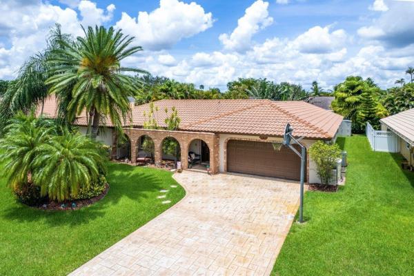 Pine Landing, 10937 NW 14th St, Coral Springs, Florida 33071, image 1