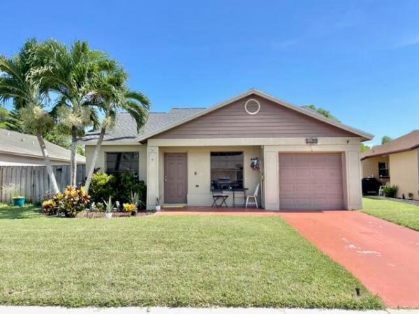Arbor Glen, 5197 Arbor Glen Cir, Lake Worth Beach, Florida 33463, image 1
