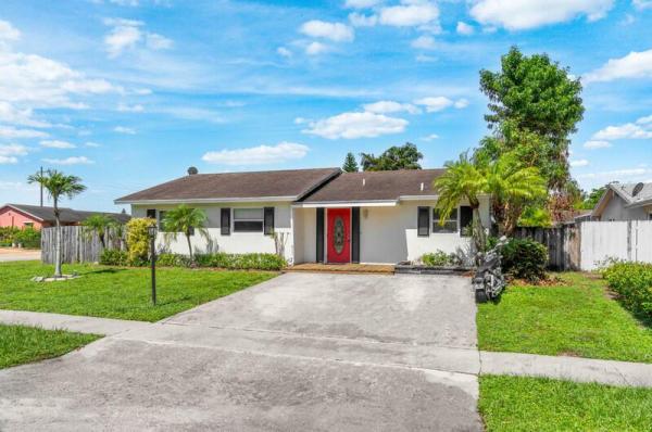 Boca Trails, 22775 Neptune Rd, Boca Raton, Florida 33428, image 1