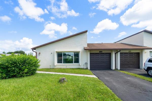 Mirror Lakes, 5429 Mirror Lakes Blvd, Boynton Beach, Florida 33472, image 1