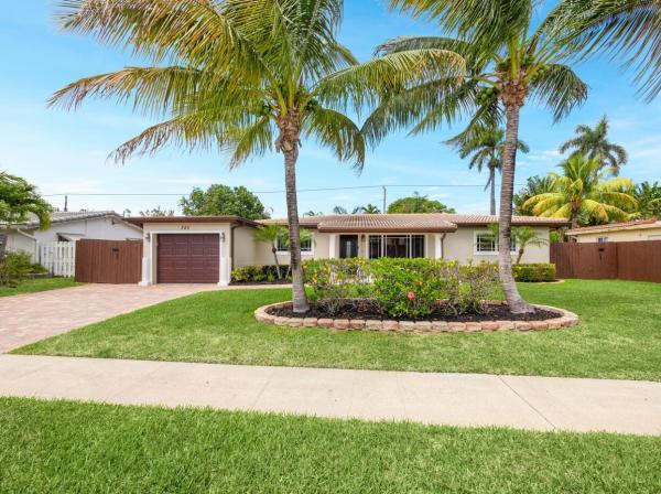 Winfield Park, 355 NE 24th St, Boca Raton, Florida 33431, image 1