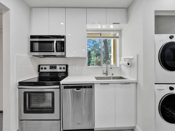 Boca Terrace, 872 SW 9th Street Cir #103, Boca Raton, Florida 33486, image 1