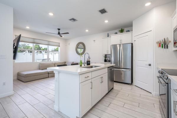 Town Commons, 8786 Via Mar Rosso, Lake Worth Beach, Florida 33467, image 1