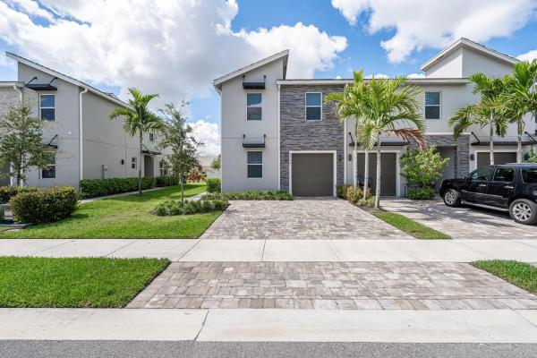 Town Commons, 8786 Via Mar Rosso, Lake Worth, Florida 33467, image 1