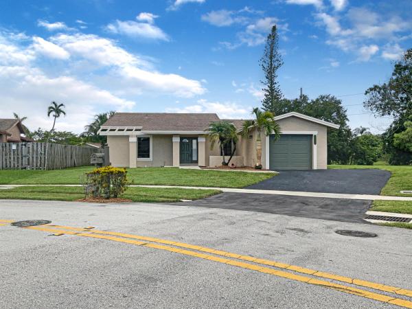 Bonaventure Lakes, 16736 SW 5th Way, Weston, Florida 33326, image 1