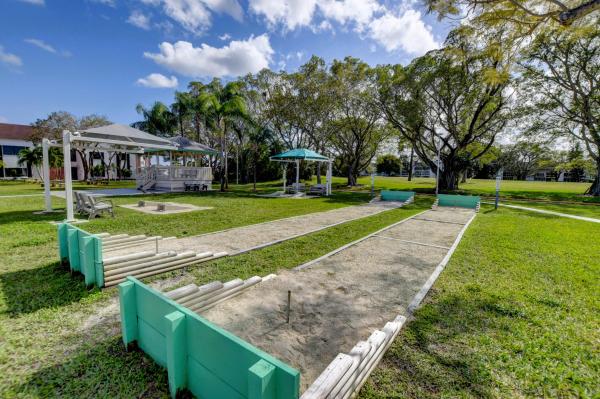 Farnham, 4031 Farnham O, Deerfield Beach, Florida 33442, image 2