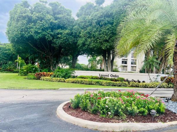Laurel Oaks At Boca West Country Club, 20080 W Boca West Dr #414, Boca Raton, Florida 33434, image 2