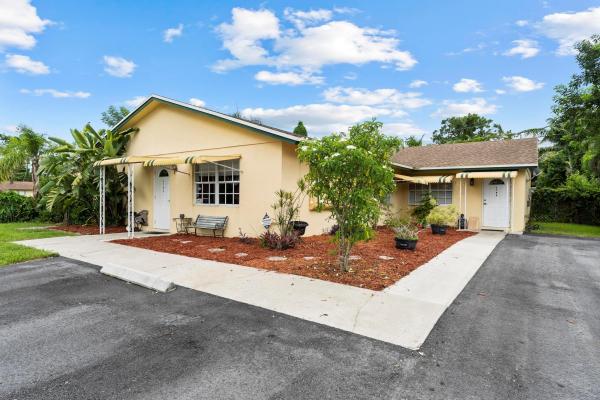 Kenwood, 4782 Cambridge St, Lake Worth Beach, Florida 33463, image 1