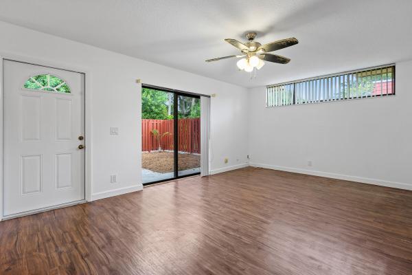 Banyan Lake, 23106 Oxford Pl #A, Boca Raton, Florida 33433, image 2