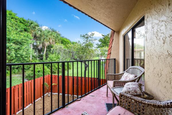 Banyan Lake, 23106 Oxford Pl #A, Boca Raton, Florida 33433, image 3