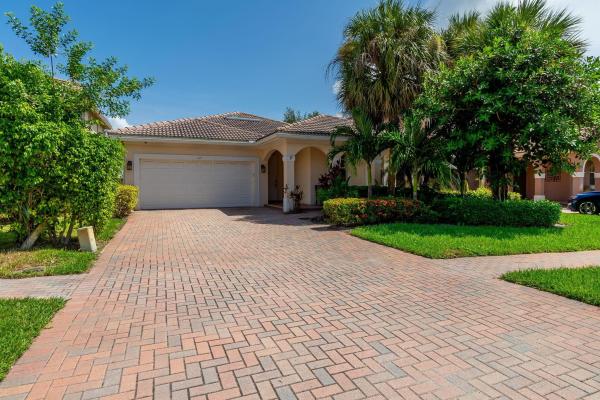 Bella Terra, 167 Catania Way, Royal Palm Beach, Florida 33411, image 1