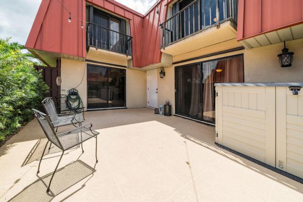 Sandalwood At Meridian Park, 3221 Meridian Way S #D, Palm Beach Gardens, Florida 33410, image 1