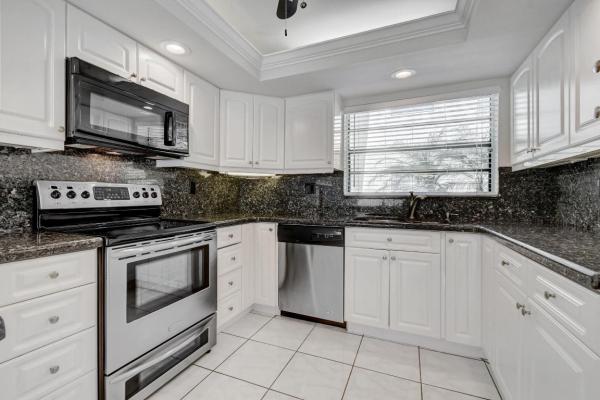 Capri At Kings Point, 61 Capri B, Delray Beach, Florida 33484, image 3