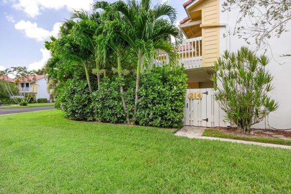 Sea Brook Place, 214 Seabreeze Cir, Jupiter, Florida 33477, image 1