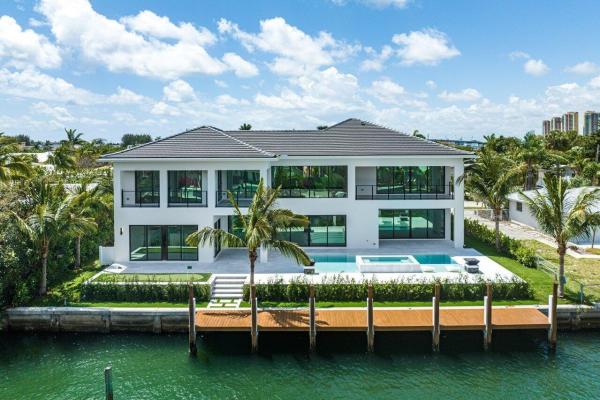 Palm Beach Isles, 1060 Bimini Ln, Riviera Beach, Florida 33404, image 1