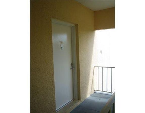 Clear Lake Palms, 411 Executive Center Dr #205, West Palm Beach, Florida 33401, image 2