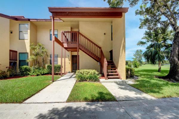 The Trails At Royal Palm Beach, 1209 E Lakeview Dr, Royal Palm Beach, Florida 33411, image 1
