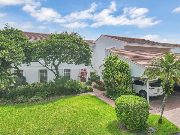 Lakes Of Woodhaven, 6237 Old Court Rd #204, Boca Raton, Florida 33433, image 1