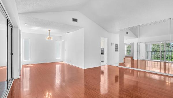 Lakes Of Woodhaven, 6237 Old Court Rd #204, Boca Raton, Florida 33433, image 2