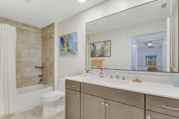 Bay Colony, 914 Bay Colony Dr S, Juno Beach, Florida 33408, image 2