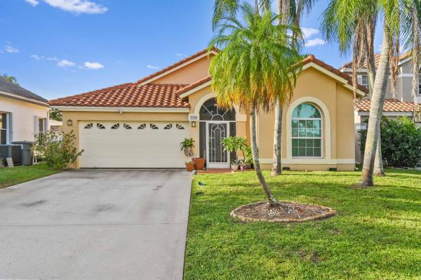 Lakeview Isle At Lake Charleston, 7182 Charleston Point Dr, Lake Worth Beach, Florida 33467, image 1