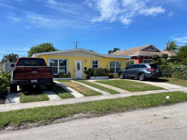 Bunker Hill, 946 Green St, West Palm Beach, Florida 33405, image 1