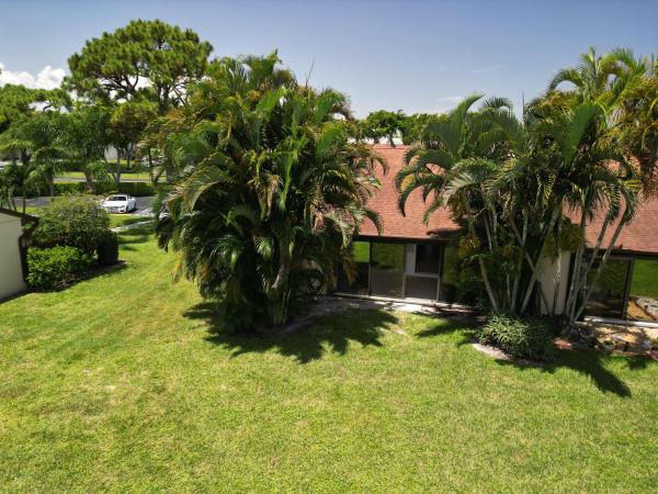 The Palm Club, 1018 Green Pine Blvd #F, West Palm Beach, Florida 33409, image 1