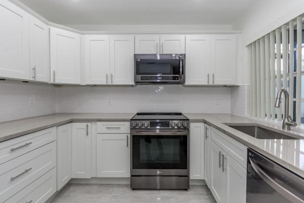 Park Avenue, 731 Park Ave #A2, Lake Park, Florida 33403, image 1