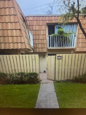 Waterside Luxury Townhomes, 846 W Blue Ridge Cir, West Palm Beach, Florida 33409, image 1