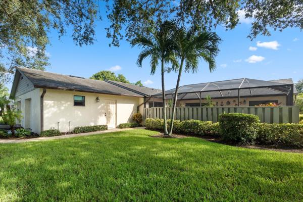 1431 Captains Walk #17d, Fort Pierce, Florida 34950, image 1