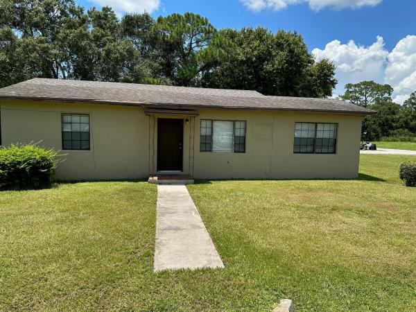 Sunland Gardens, 1007 N 39th St, Fort Pierce, Florida 34947, image 1