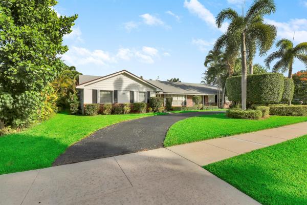 Golf Course, 504 Greenway Dr, North Palm Beach, Florida 33408, image 1