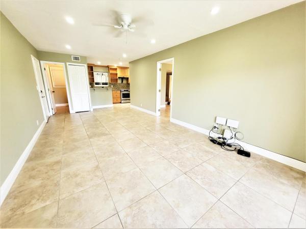Golden Lakes Village, 333 Lake Dora Dr, West Palm Beach, Florida 33411, image 1
