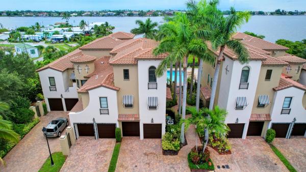 Villagio Del Mar, 920 Via Villagio, Hypoluxo, Florida 33462, image 1