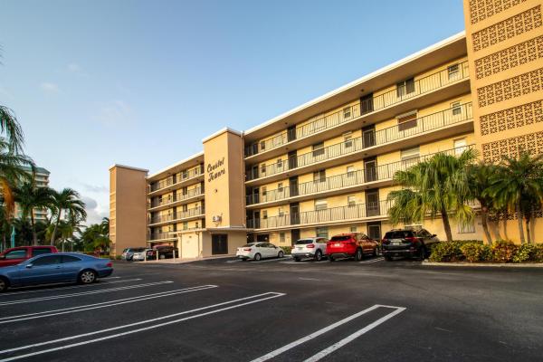 Coastal Towers, 720 E Ocean Ave #104, Boynton Beach, Florida 33435, image 1