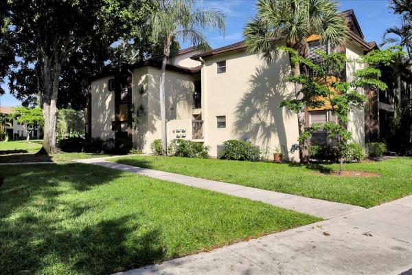 Baywood Village 3, 4527 Carambola Cir #4527, Coconut Creek, Florida 33066, image 1