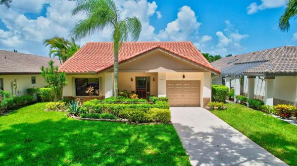 Fairmont Place, 4864 Boxwood Cir, Boynton Beach, Florida 33436, image 1
