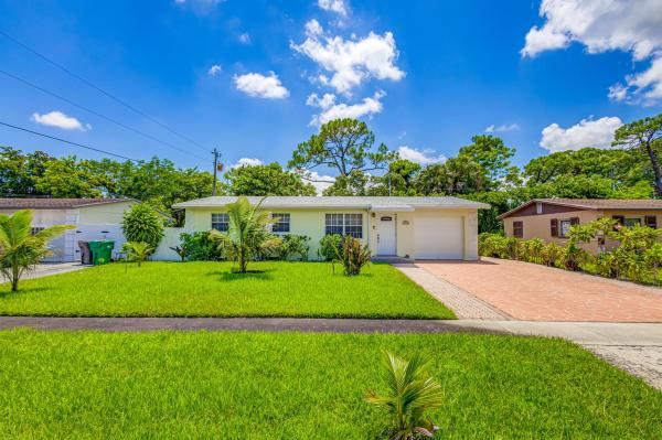 Gramercy Park, 4862 Tortuga Dr, West Palm Beach, Florida 33407, image 1