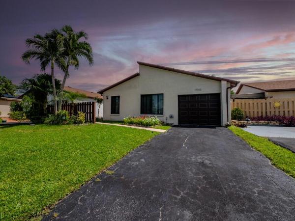 Mirror Lakes, 5246 Minto Rd, Boynton Beach, Florida 33472, image 1
