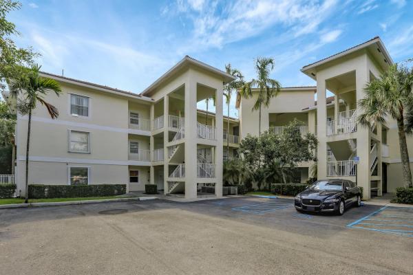 Royal River, 2901 Riverside Dr #301, Coral Springs, Florida 33065, image 1