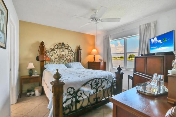 Leisureville Lake, 1116 Lake Ter #214, Boynton Beach, Florida 33426, image 1