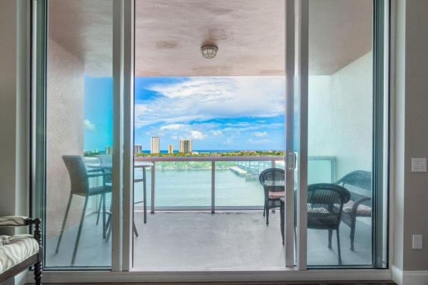 Marina Grande Club & Residences, 2640 Lake Shore Dr #1215, Riviera Beach, Florida 33404, image 2