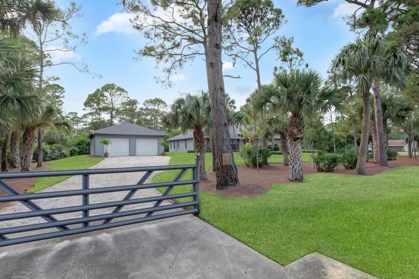 Palm Beach Country Estates, 14369 68th Dr N, Palm Beach Gardens, Florida 33418, image 2