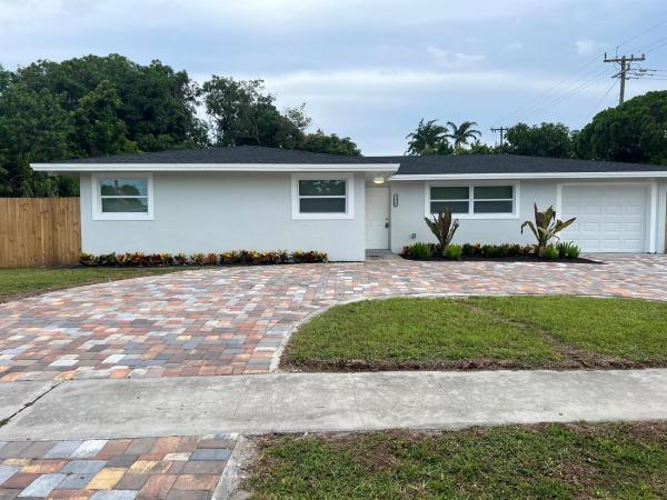 Polo Club Estates, 1474 Victoria Dr, West Palm Beach, Florida 33406, image 1