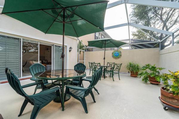 Tequesta Oaks, 67 Live Oak Cir, Tequesta, Florida 33469, image 1